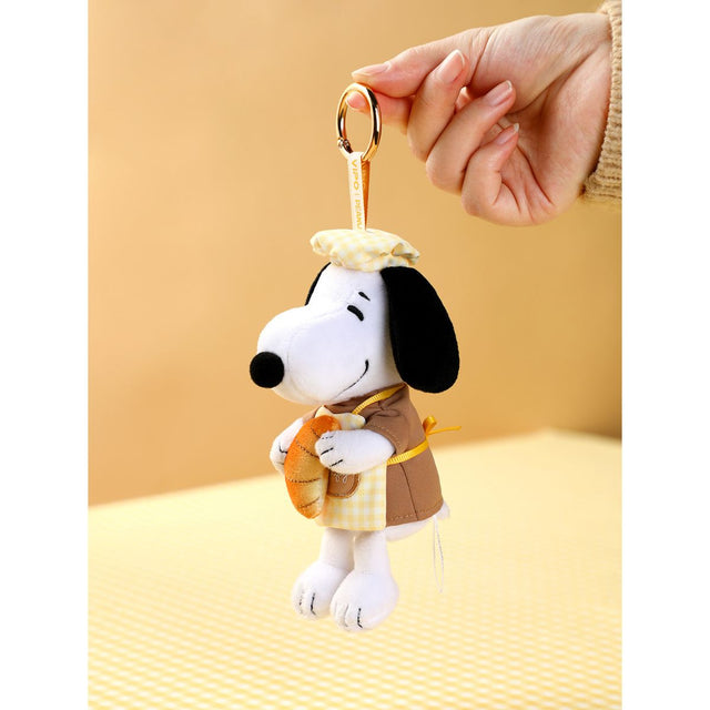 do-choi-moc-khoa-nhoi-bong-snoopy-v2-chu-de-tiem-banh-plush-toy-sp37593-014