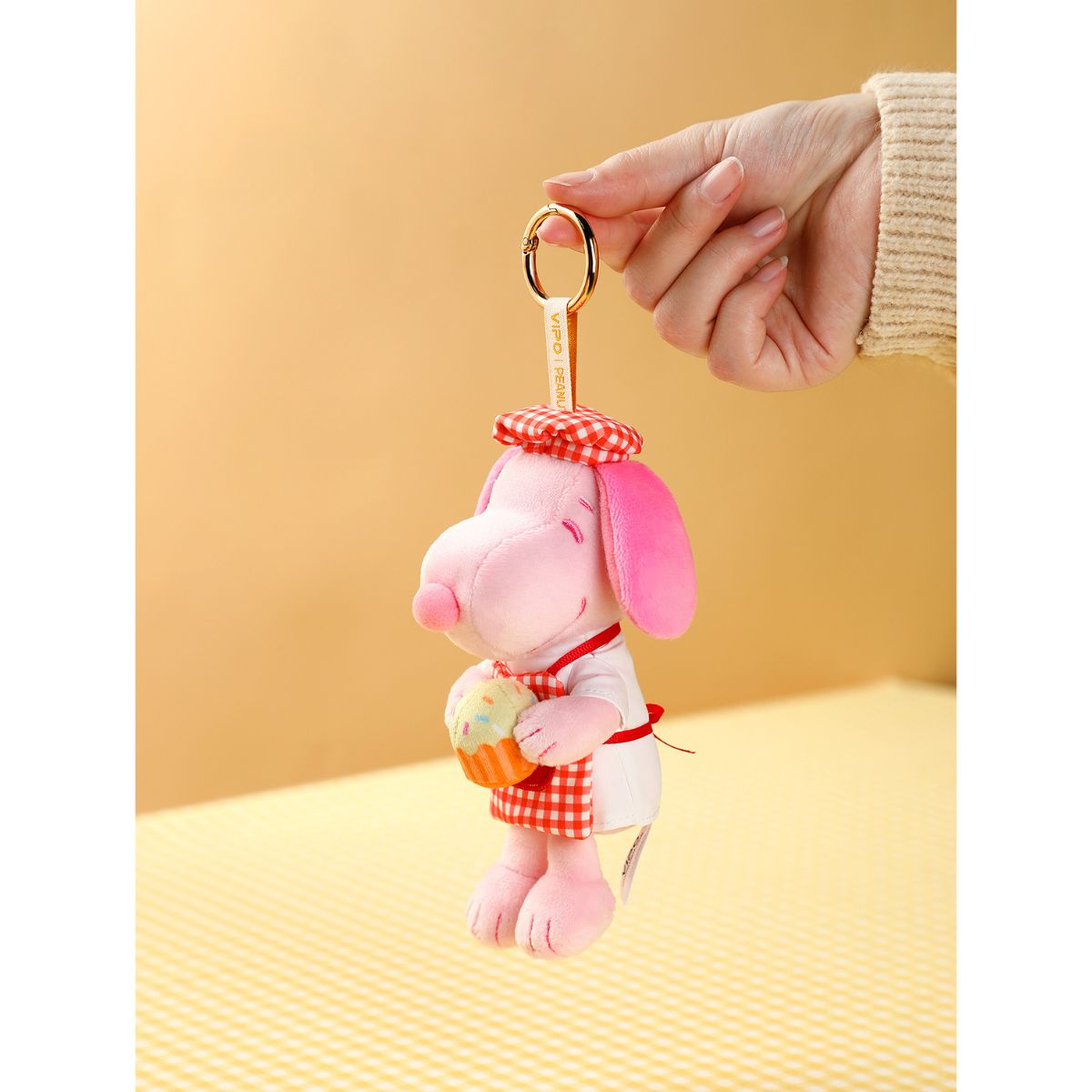 do-choi-moc-khoa-nhoi-bong-snoopy-v2-chu-de-tiem-banh-plush-toy-sp37593-07