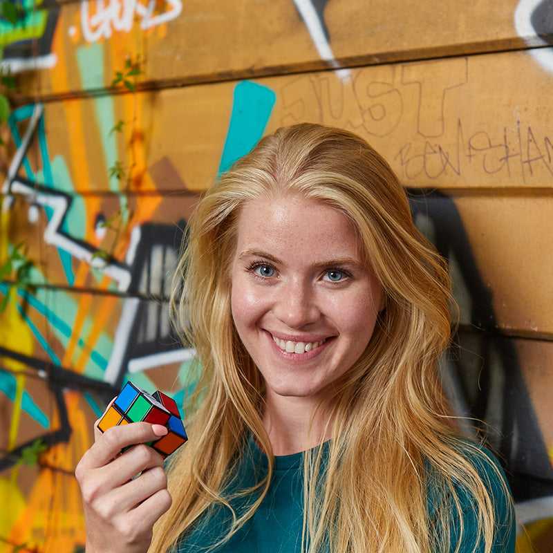 do-choi-rubiks-2x2-spin-games-6064345-05