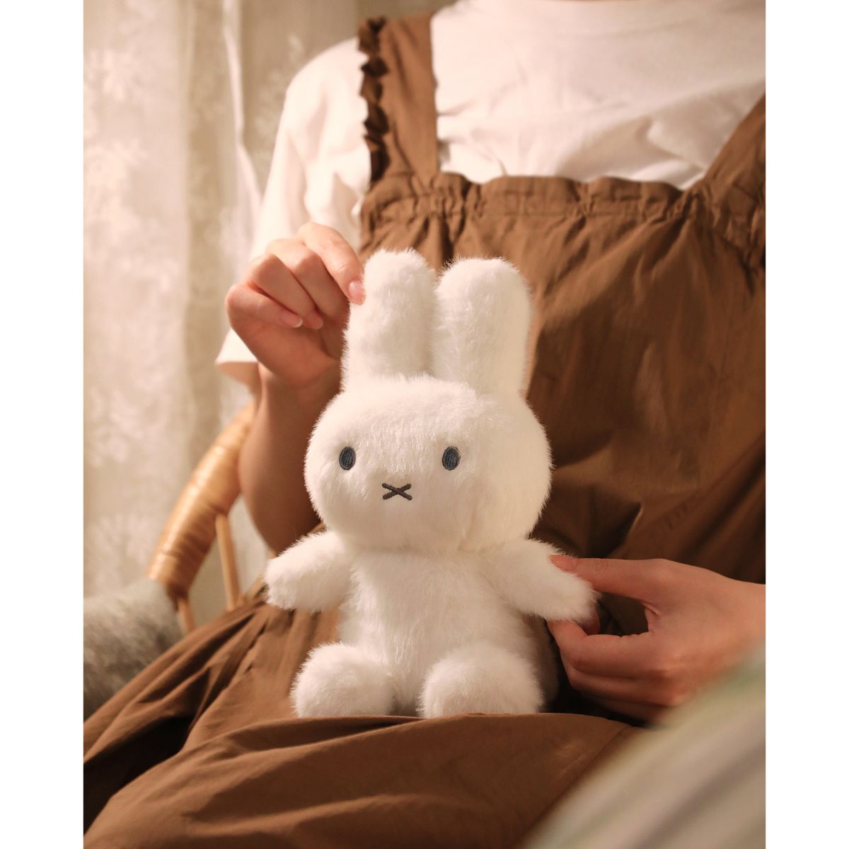 Đồ Chơi Thú Bông Thỏ Trắng MIFFY MIF37306