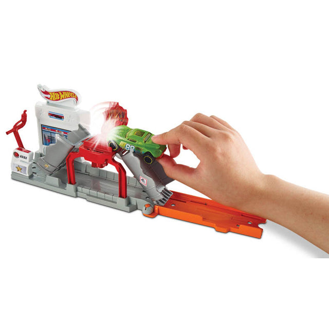 bo-hot-wheels-tram-xang-no-tung-fjn36-fjn34-04
