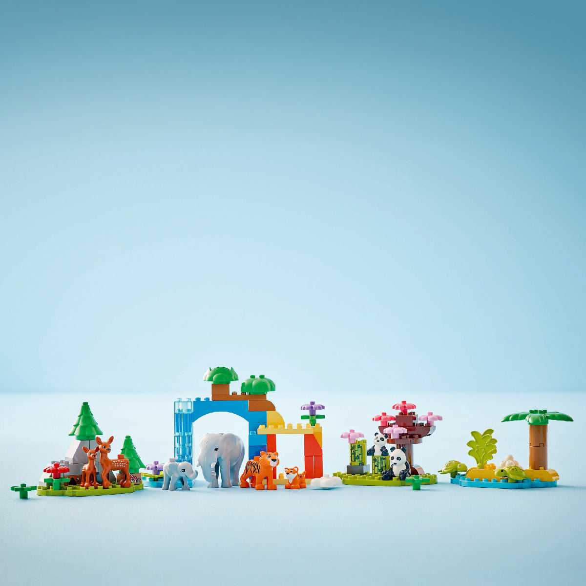 Đồ Chơi Lắp Ráp Gia Đình Động Vật Hoang Dã 3 Trong 1 LEGO DUPLO 10446