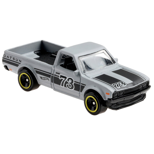 sieu-xe-hot-wheels-the-thao-automotive-datsun-620-grp25-gdg44-02