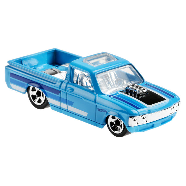 sieu-xe-hot-wheels-the-thao-automotive-72-chevy-luv-grp27-gdg44-02