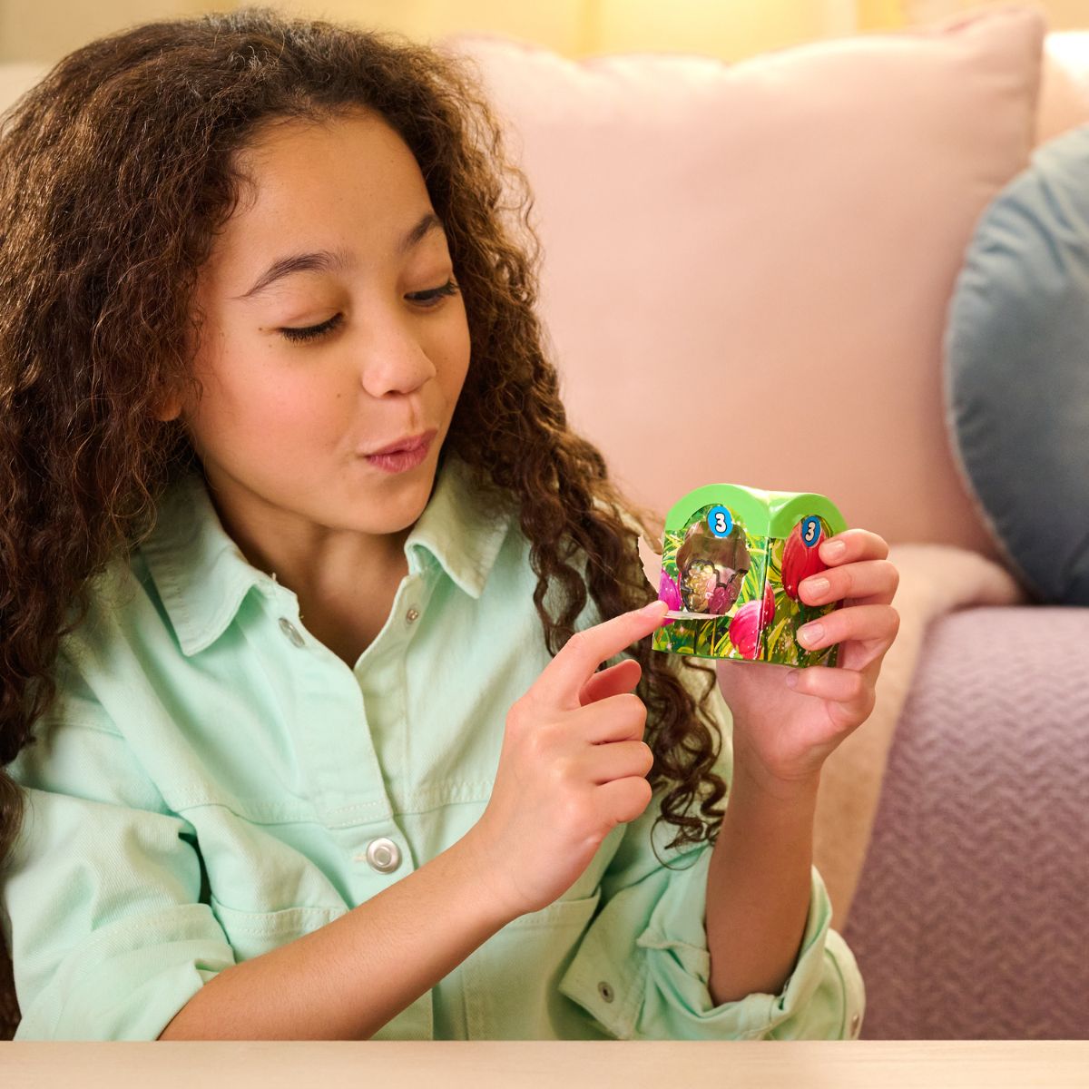 Đồ Chơi Hộp Quà Bất Ngờ Bloomables HATCHIMALS 6074234