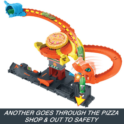 hw-city-cuoc-chien-giua-ran-ho-mang-va-tiem-pizza-htn81-03