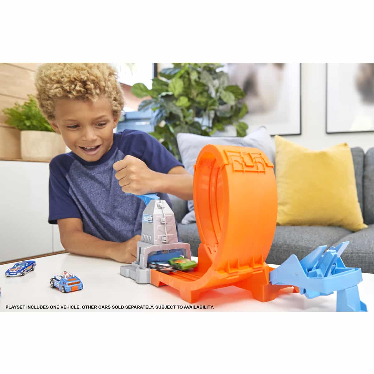 Đồ Chơi Mô Hình Đường Đua Vòng Xoắn Thần Tốc HOT WHEELS GBF81