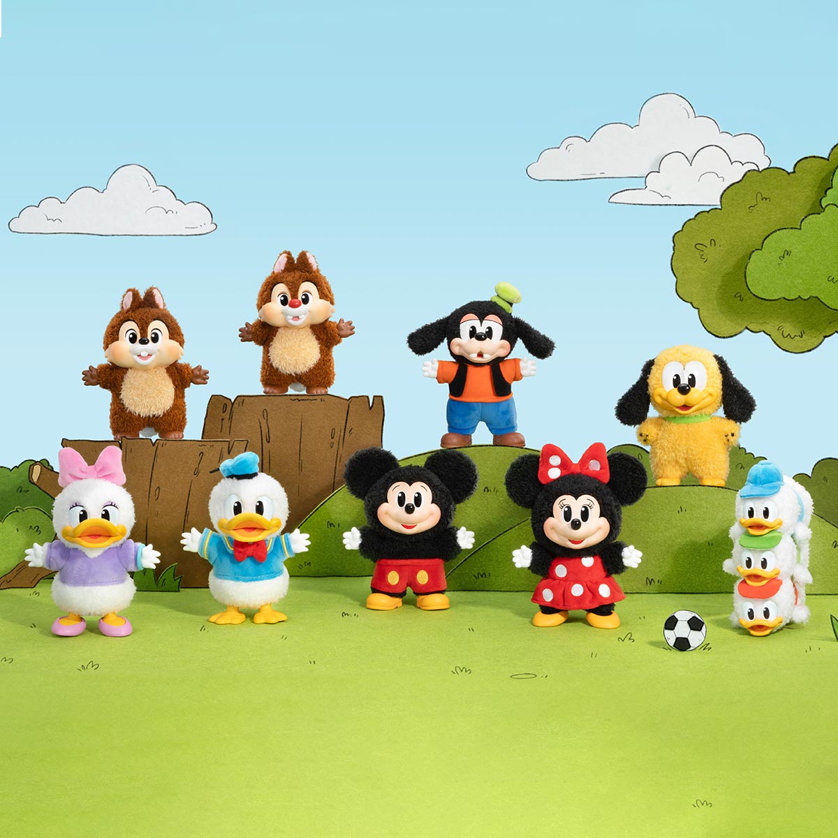 Mô Hình Mickey Family Cute Together Keychain Series Figures POP MART 6931571065386