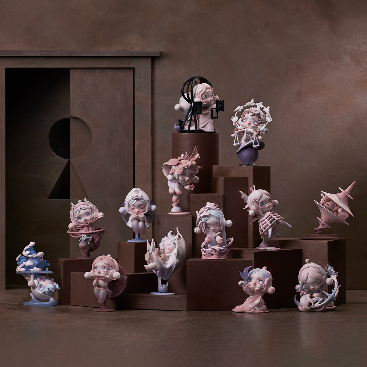 mo-hinh-skullpanda-the-paradox-series-figures-pop-mart-6941313011014-02