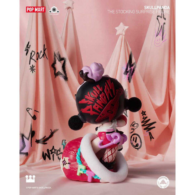 mo-hinh-skullpanda-the-stocking-surprise-figure-pop-mart-6931571014261-05