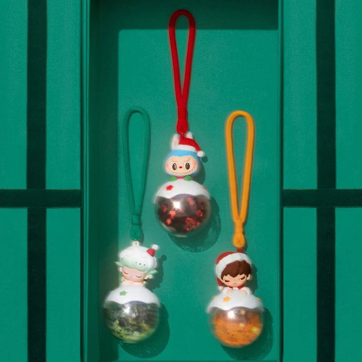 Đồ Chơi Móc Khóa Apple Of My Eye Series-Luminous Pendant Blind Box POP MART MIX IP 6941313059351