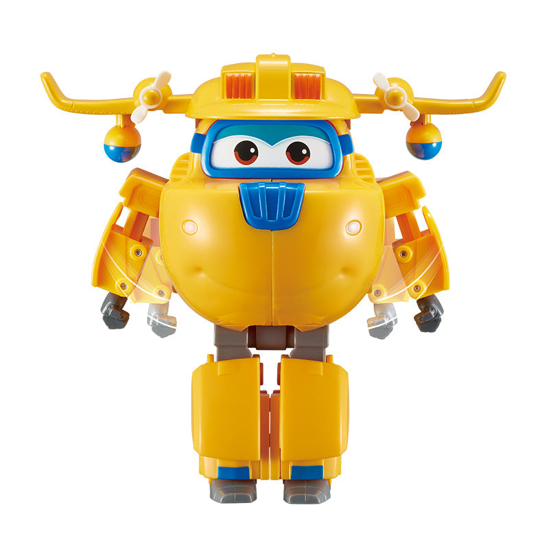 robot-bien-hinh-co-lon-donnie-xay-dung-va-thu-cung-donnie-07