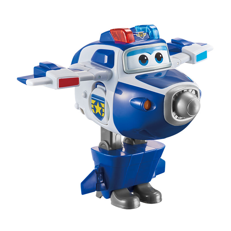 robot-bien-hinh-co-lon-paul-canh-sat-ket-hop-thu-cung-paul-07