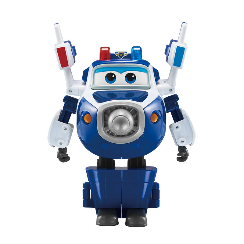robot-bien-hinh-co-lon-paul-canh-sat-ket-hop-thu-cung-paul-08