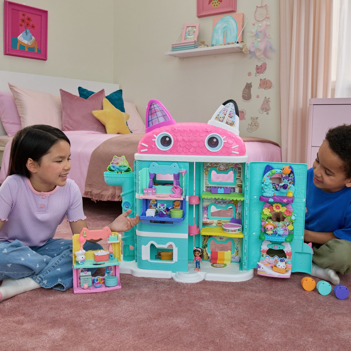 ngoi-nha-bup-be-gabby-meo-dieu-ky-gabby-dollhouse-6074334-06