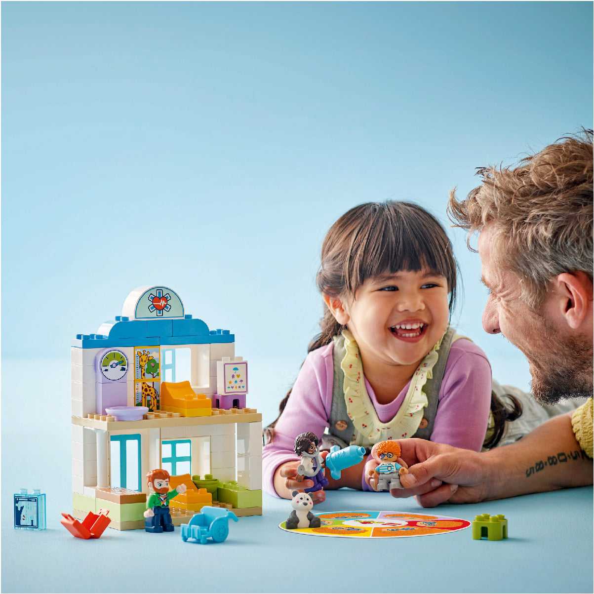 Đồ Chơi Lắp Ráp Phòng Khám Bác Sĩ LEGO DUPLO 10449