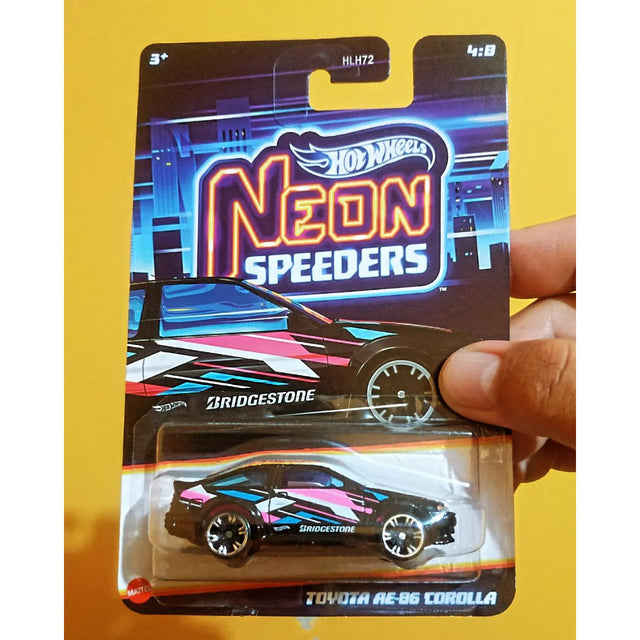 sieu-xe-hot-wheels-neon-speeders-toyota-ae-86-corolla-hlh72-jcb03-03