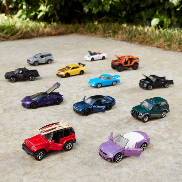 sieu-xe-hw-phien-ban-ngoc-trai-bmw-i8-roadster-hot-wheels-jtd69-hdh54-02
