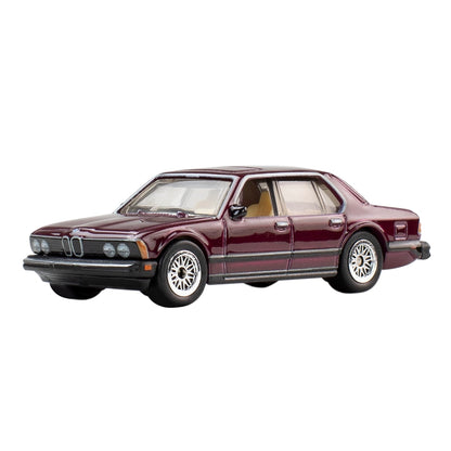 sieu-xe-pop-culture-1983-bmw-733i-hot-wheels-jhw81-hxd63-04
