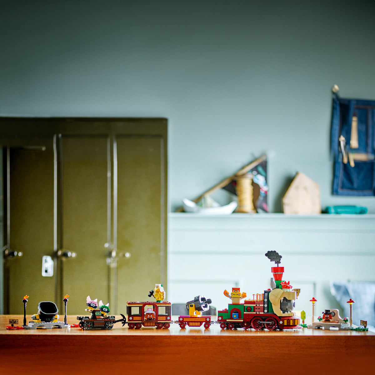 Đồ Chơi Lắp Ráp Tàu Lửa Bowser Siêu Tốc LEGO SUPER MARIO 71437 (1392 chi tiết)