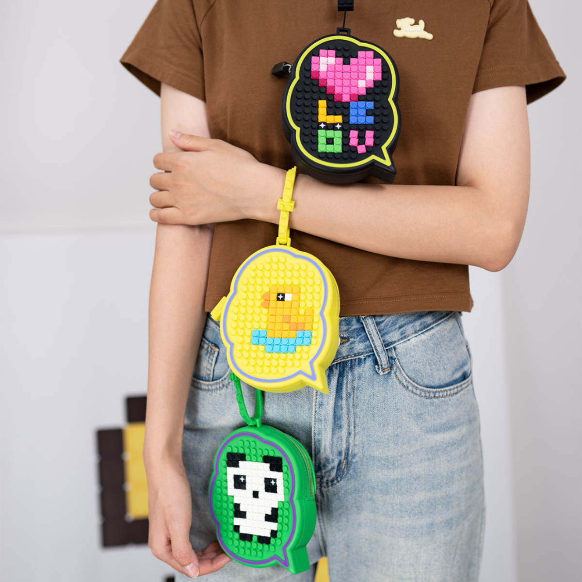 Ví Đeo Echo Medium Xanh Lá UPIXEL UBE11