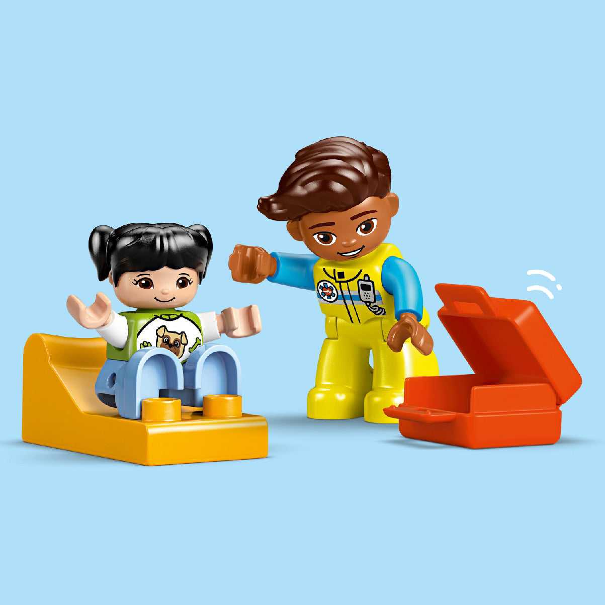 Đồ Chơi Lắp Ráp Xe Cứu Thương & Tài Xế LEGO DUPLO 10447
