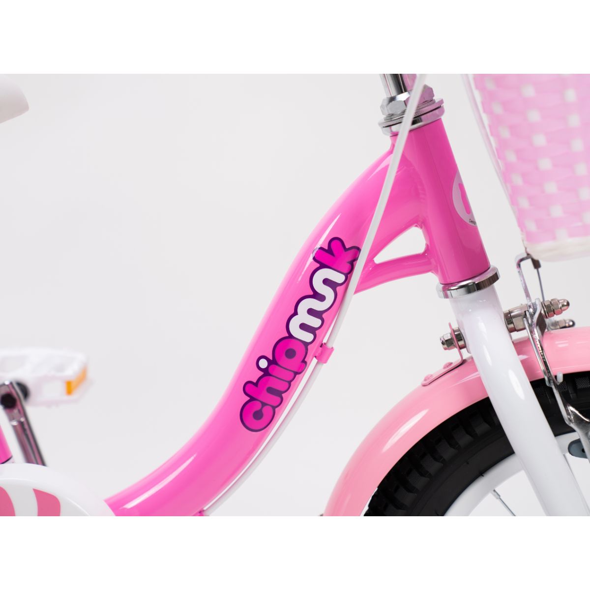 xe-dap-tre-em-chipmunk-mm-12-inch-mau-hong-bike-cm12-2-pin-06