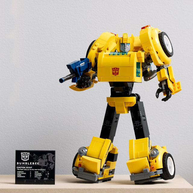 xe-dua-bien-hinh-transformer-bumblebee-lego-adults-10338-08
